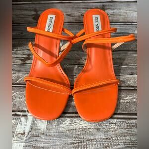 STEVE MADDEN Snap strappy sandal Size 10